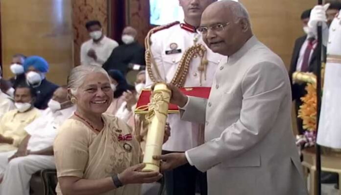 23238-2proud-moment-for-uttarakhand-dr-madhuri-barthwal-was-awarded-padma-shri-in-the-field-of-art