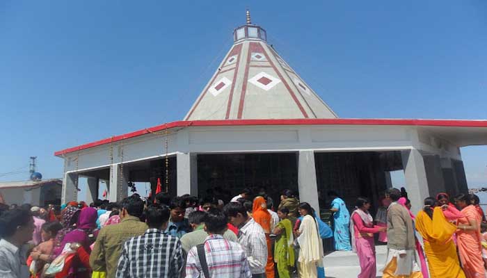 23344-2a-huge-crowd-gathered-for-the-darshan-of-mother-chandrabadni-here-the-torso-of-mother-sati-had-fallen
